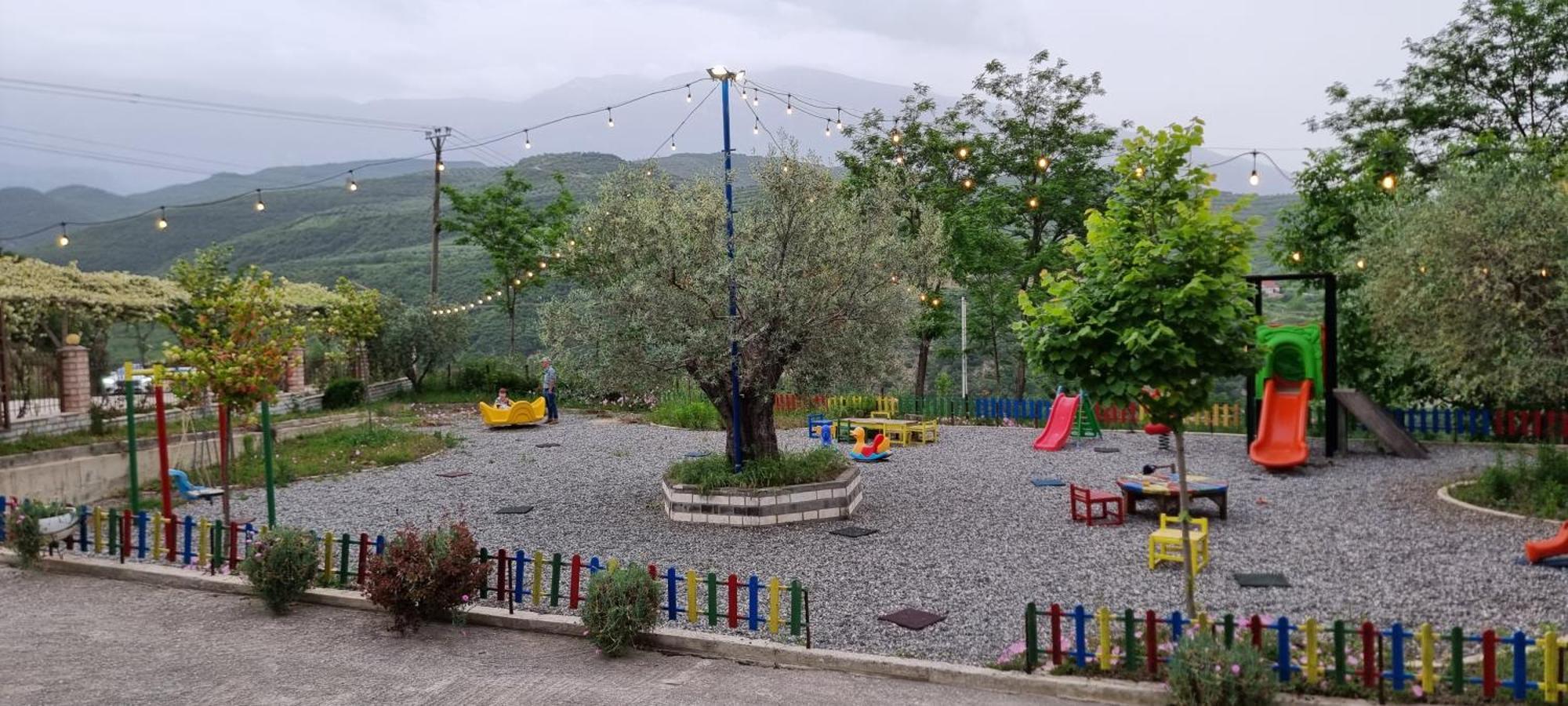 Salillari Guest House بيرات المظهر الخارجي الصورة