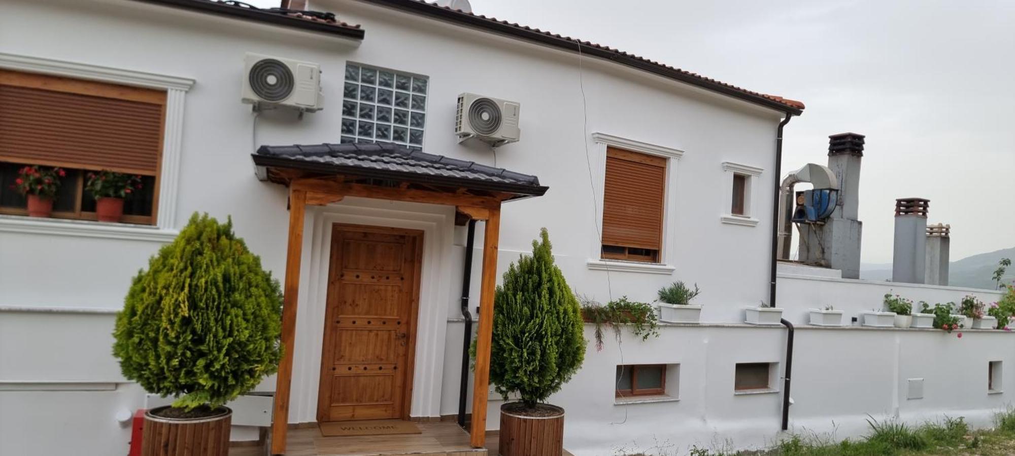 Salillari Guest House بيرات المظهر الخارجي الصورة