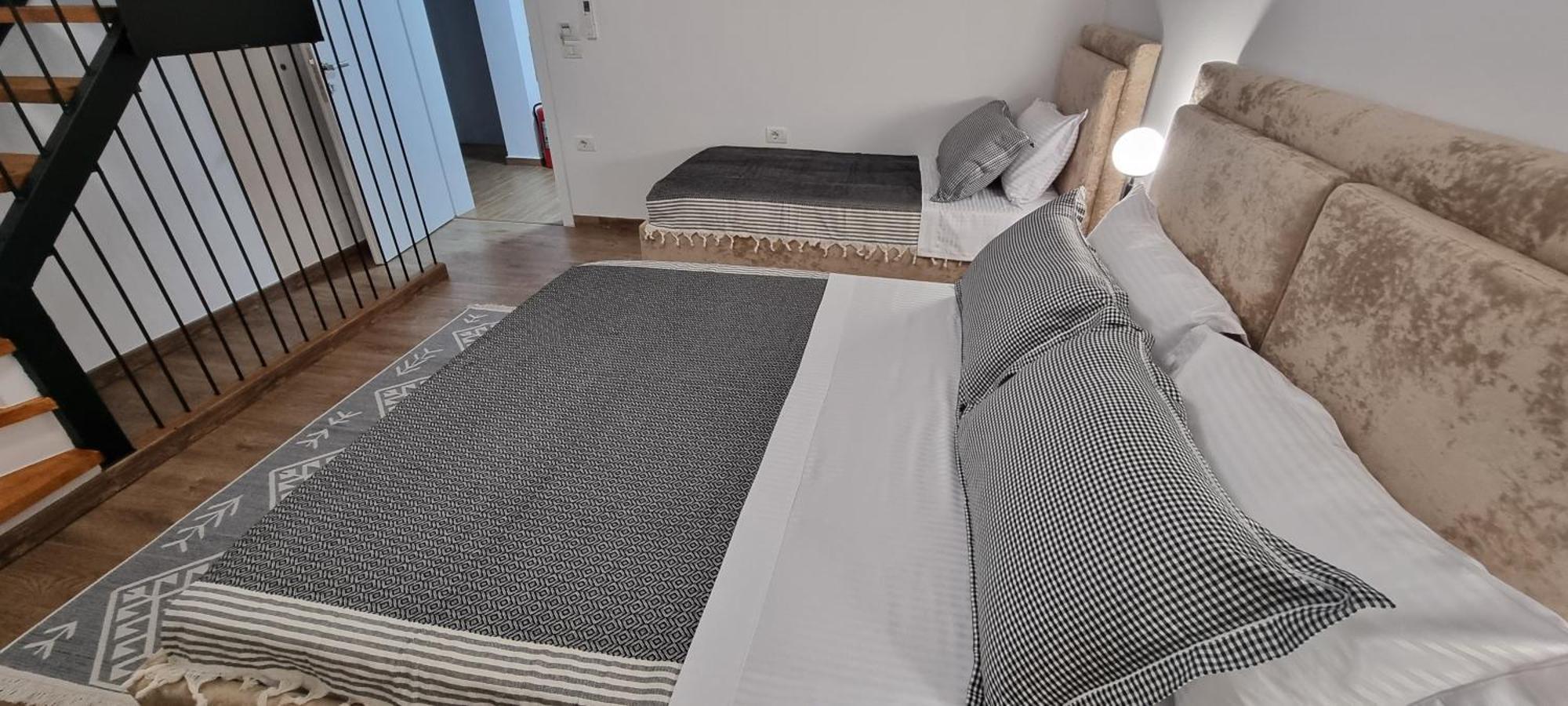 Salillari Guest House بيرات المظهر الخارجي الصورة