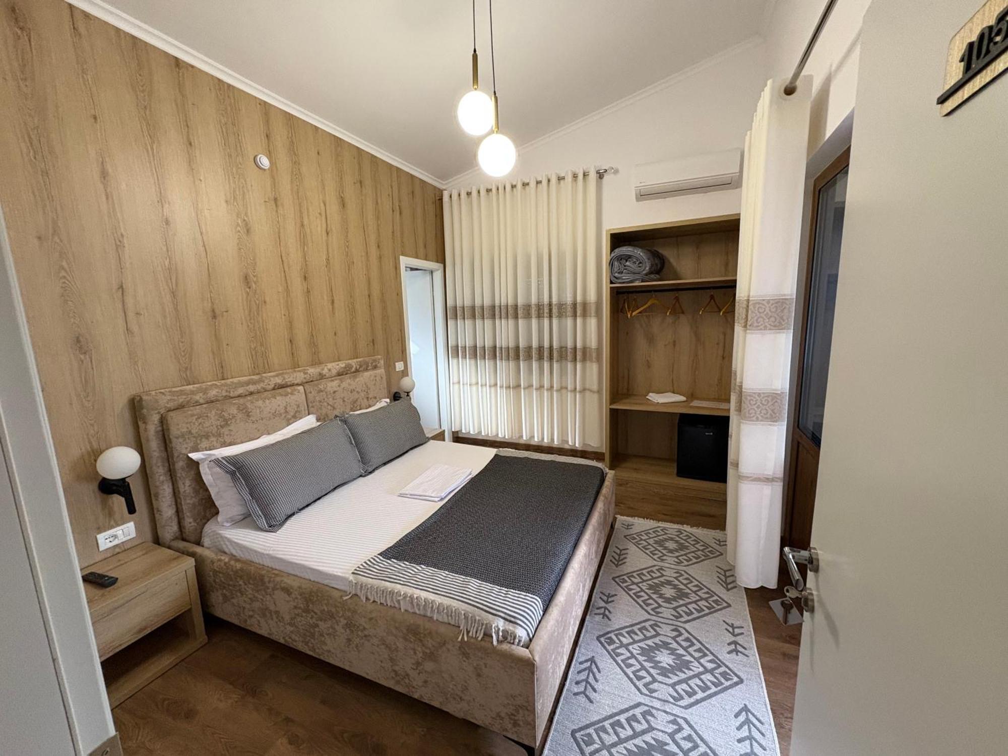Salillari Guest House بيرات المظهر الخارجي الصورة